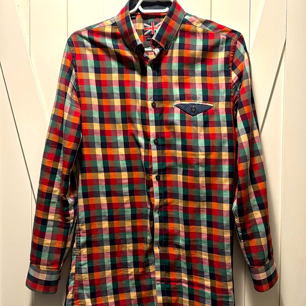 Size Small Men’s Buttondown